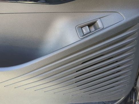 Certified 2023 Volkswagen ID.4 Pro S Plus image 19