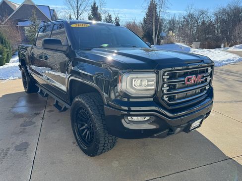 Used 2018 GMC Sierra 1500 SLT image 9