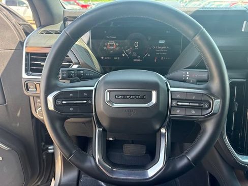 Used 2025 GMC Yukon Denali AWD/4WD image 11