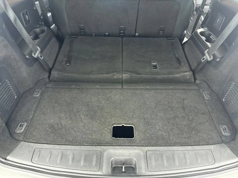Used 2019 Nissan Pathfinder SV AWD/4WD image 27