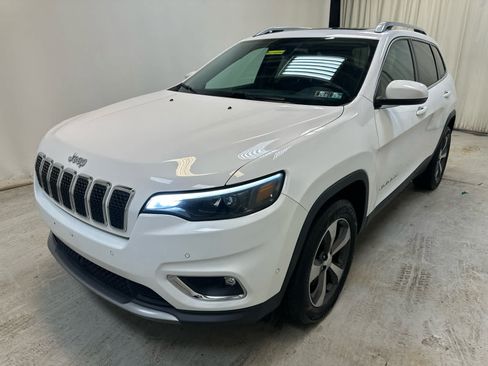 Used 2019 Jeep Cherokee Limited w/ Luxury Group AWD/4WD image 10