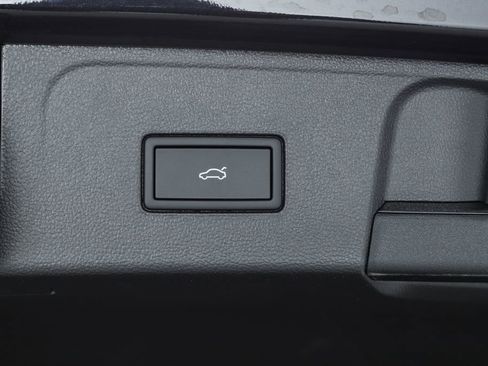 New 2026 Volkswagen Atlas SE image 69