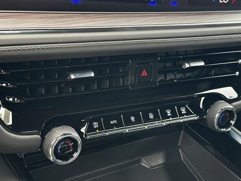 New 2026 Chevrolet Suburban LS w/ LPO, Dark Essentials Package image 22