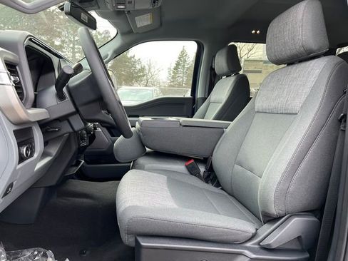 New 2026 Ford F250 XLT w/ XLT Premium Package AWD/4WD image 5