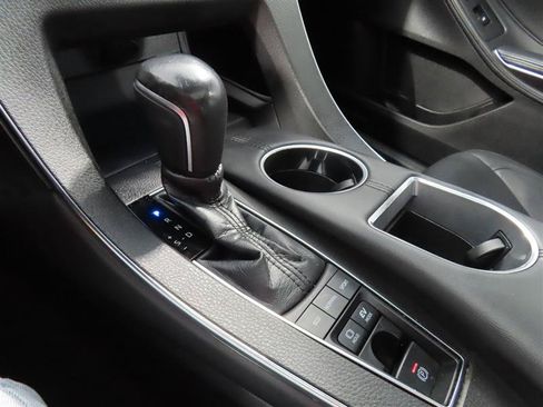 Used 2021 Toyota Avalon XLE w/ Moonroof Package FWD image 28
