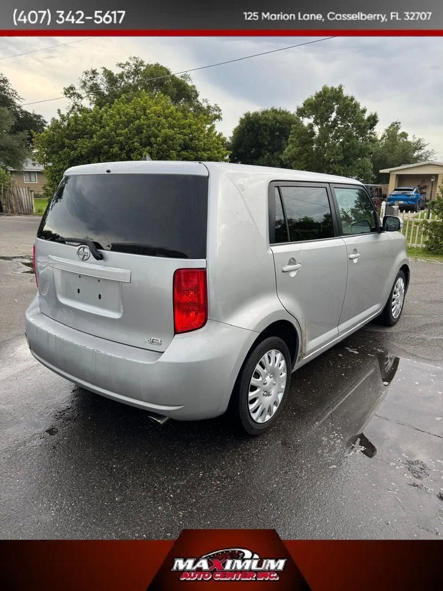 Used 2009 Scion xB FWD image 3