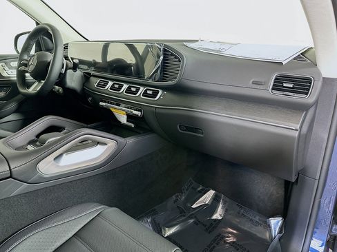 New 2026 Mercedes-Benz GLS 450 4MATIC image 30
