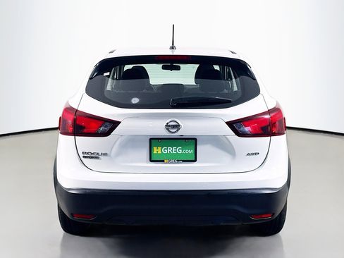 Used 2019 Nissan Rogue Sport S image 8