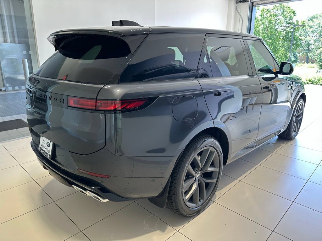 New 2025 Land Rover Range Rover Sport Dynamic SE AWD/4WD image 5