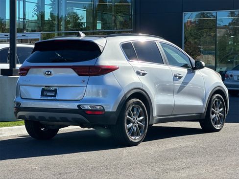 Used 2020 Kia Sportage S w/ S Premium Package image 3