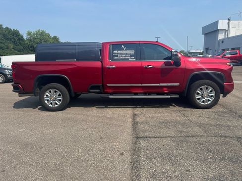 Used 2024 Chevrolet Silverado 2500 High Country w/ Z71 Off-Road Package AWD/4WD image 8