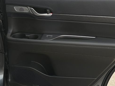 Certified 2024 Hyundai Palisade Limited AWD/4WD image 27