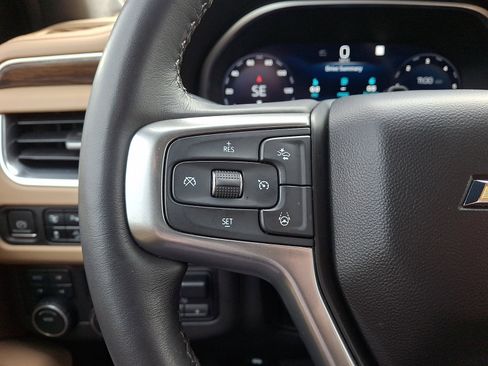 Certified 2023 Chevrolet Suburban Premier w/ Advanced Technology Package image 24