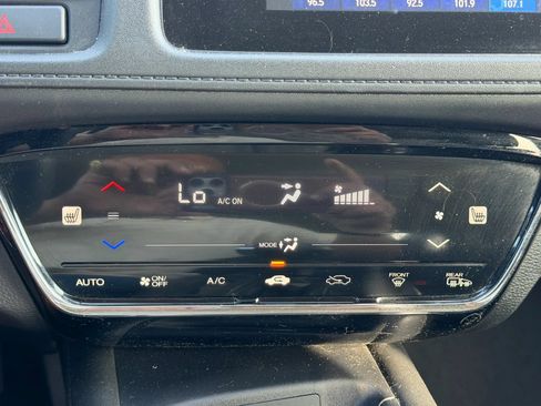 Used 2018 Honda HR-V EX image 45