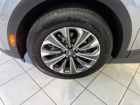 Used 2024 Buick Envision Preferred image 31