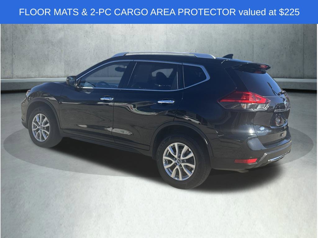 Used 2017 Nissan Rogue SV AWD/4WD image 3