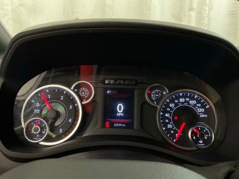 Used 2025 RAM 2500 Big Horn AWD/4WD image 15