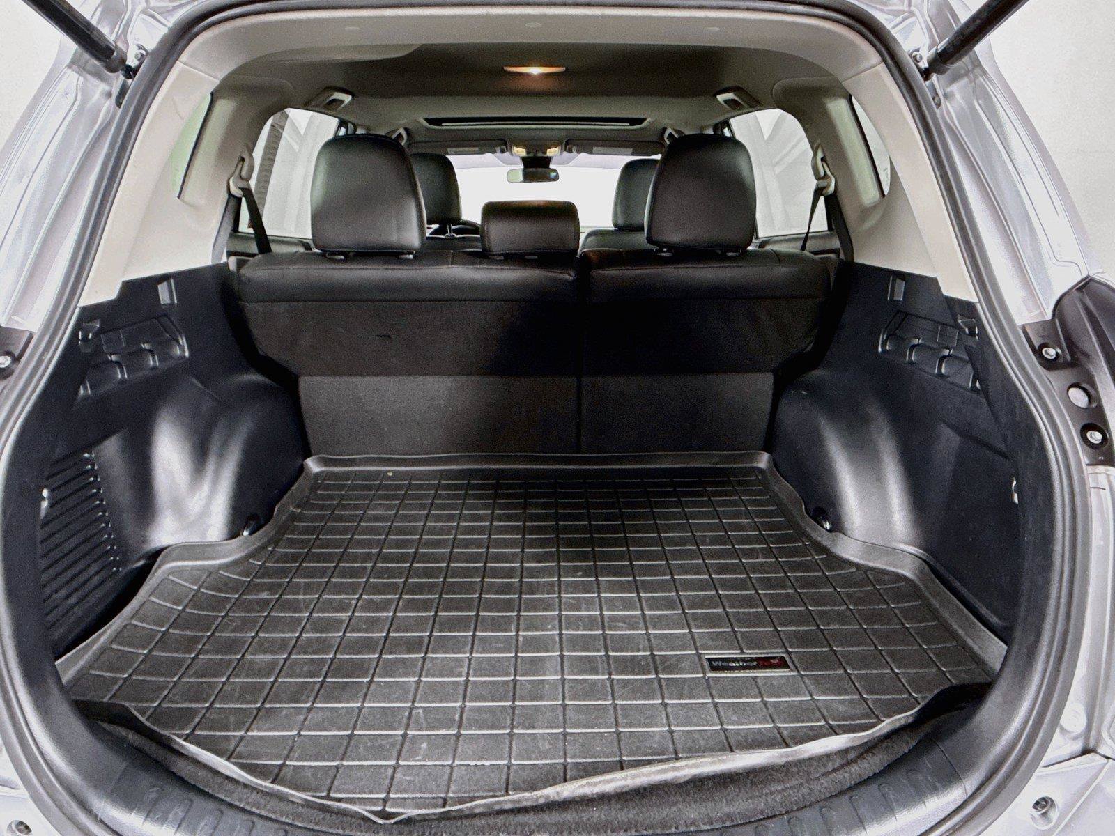 Used 2018 Toyota RAV4 XLE FWD image 33