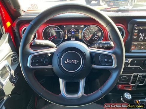 Used 2018 Jeep Wrangler Unlimited Rubicon w/ Dual Top Group AWD/4WD image 16