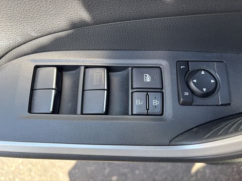 Used 2019 Toyota RAV4 XSE w/ Carpet Mat Package AWD/4WD image 17