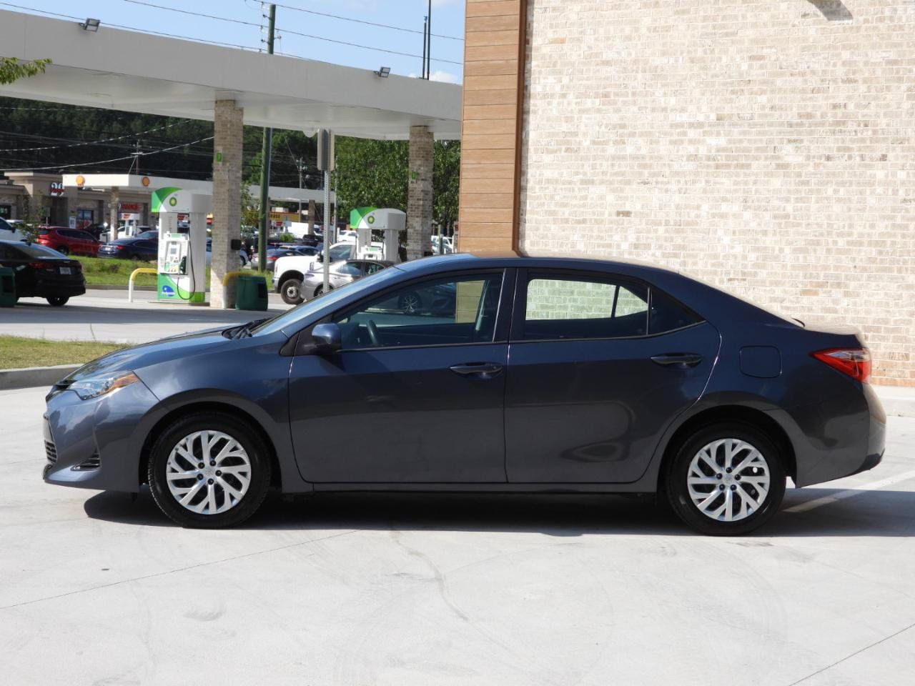 Used 2019 Toyota Corolla LE FWD image 15