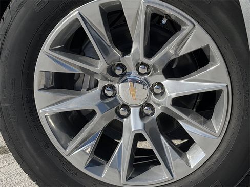 New 2026 Chevrolet Suburban Premier w/ Sun And Tow Package image 9