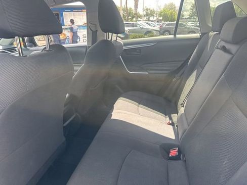 Used 2019 Toyota RAV4 LE FWD image 26