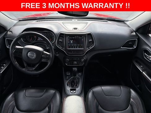 Used 2019 Jeep Cherokee Trailhawk AWD/4WD image 38