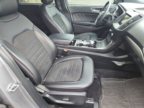 Used 2020 Ford Edge ST-Line w/ Cold Weather Package image 14
