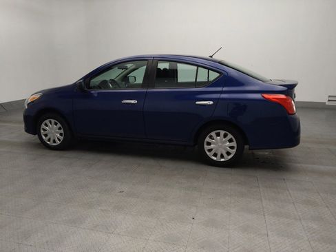 Used 2019 Nissan Versa SV FWD image 3