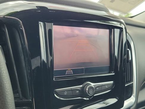 Used 2020 Chevrolet Traverse LS FWD image 28