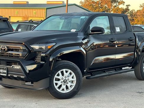 New 2025 Toyota Tacoma SR5 image 34