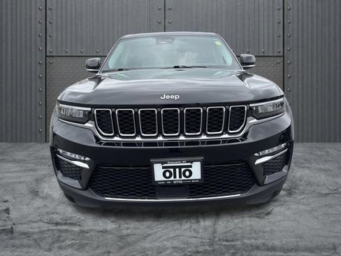 Used 2023 Jeep Grand Cherokee Limited AWD/4WD image 2