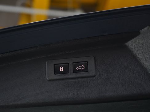 Used 2023 Subaru Outback Premium image 17