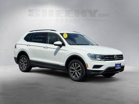 Used 2020 Volkswagen Tiguan SE FWD image 2
