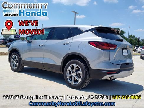 Used 2025 Chevrolet Blazer LT FWD image 6