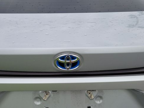 Used 2023 Toyota Corolla LE w/ LE Convenience Package FWD image 21