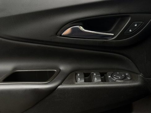 Used 2023 Chevrolet Equinox LT FWD image 23