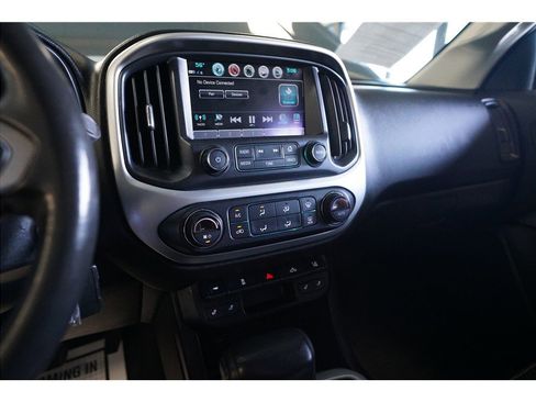 Used 2018 Chevrolet Colorado LT w/ Luxury Package, Chrome image 19