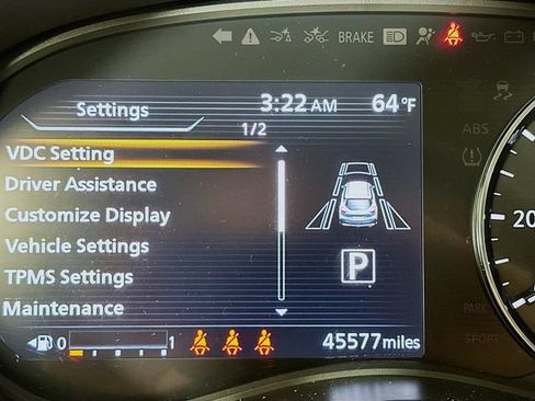 Used 2021 Nissan Kicks SR w/ SR Premium Package FWD image 5