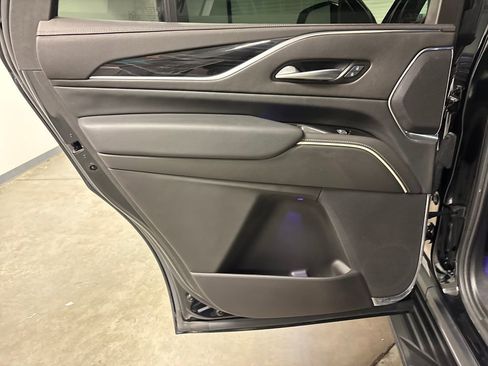 Used 2024 Cadillac Escalade Sport image 33