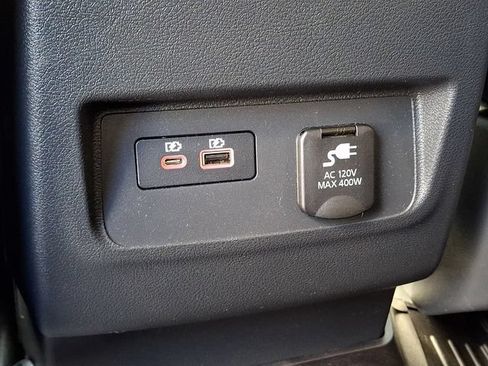 Used 2023 Nissan Frontier PRO-4X w/ Pro Convenience Package AWD/4WD image 12
