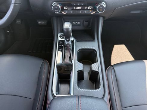 Used 2025 Nissan Sentra SR w/ SR Premium Package FWD image 15