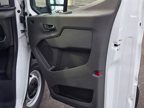 New 2026 Ford Transit 250 148 Medium Roof image 4