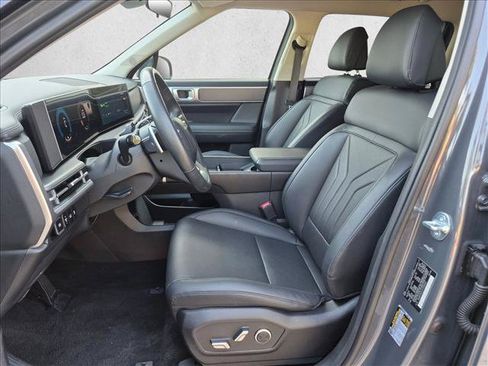 Used 2026 Hyundai Santa Fe SEL FWD image 15