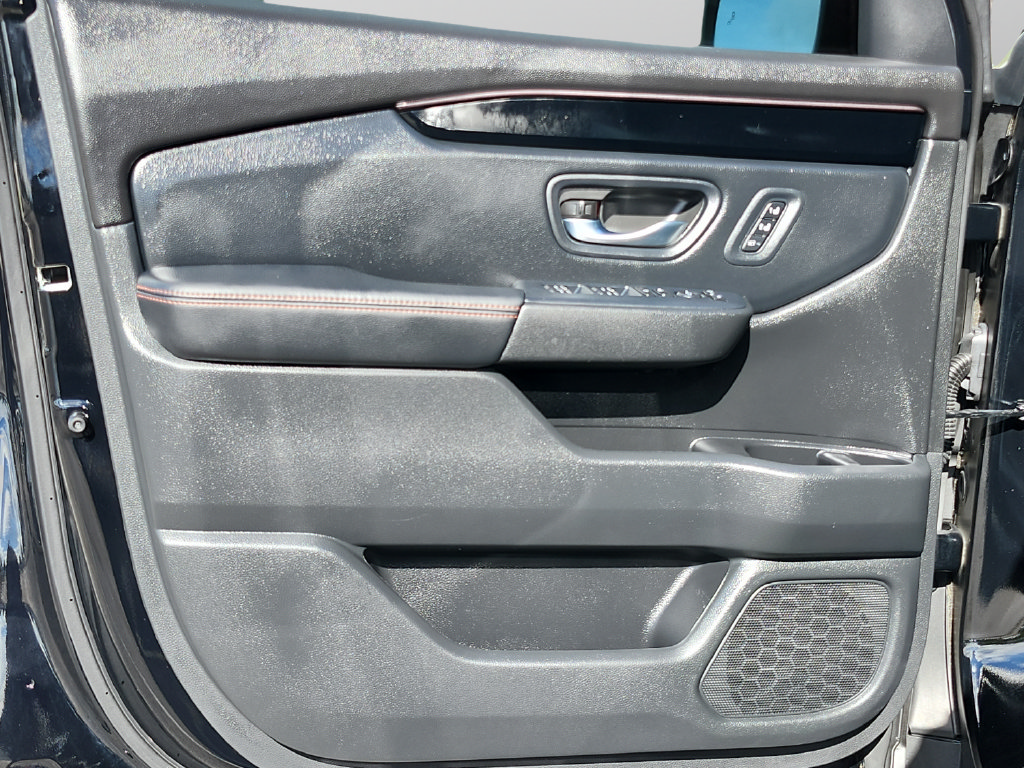 Certified 2025 Honda Pilot TrailSport image 23