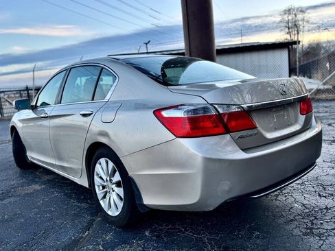 Used 2013 Honda Accord EX image 3