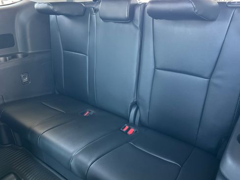 Certified 2026 Toyota Highlander Limited AWD/4WD image 15