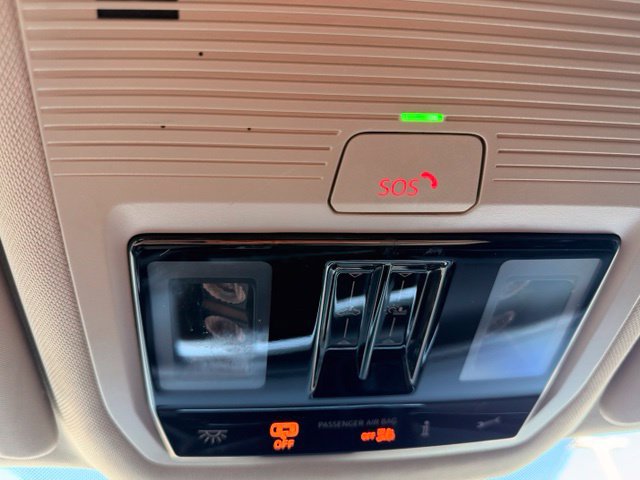 Certified 2024 Volkswagen Atlas Peak Edition SE AWD/4WD image 26