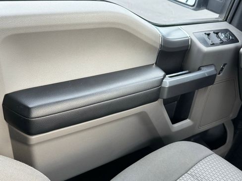 Used 2017 Ford F150 XLT w/ Equipment Group 302A Luxury image 30